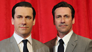 New York steakhouse fills empty seats with wax celebrities, lets you drink with a frozen Don Draper